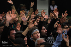 اولین شب سوگواری شهادت حضرت فاطمه‌زهرا(س) در حسینیه امام خمینی (ره)