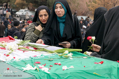 بدرقه دو شهید گمنام در دانشگاه تبریز