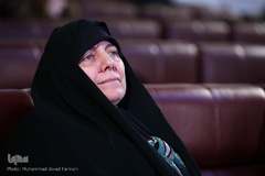 مراسم رونمایی از مجموعه دوازده جلدی گام به گام با امام 