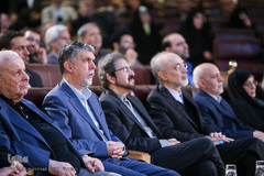 مراسم رونمایی از مجموعه دوازده جلدی گام به گام با امام 