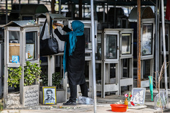 خانه تکانی قبور شهدا در آخرین پنجشنبه سال ۹۶