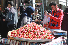 خرید شب عید در بازار تبریز
