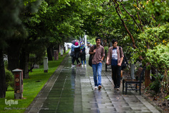 بارش باران بهاری در پایتخت 