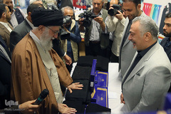 بازدید رهبر انقلاب از نمایشگاه کالای ایرانی