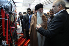 بازدید رهبر انقلاب از نمایشگاه کالای ایرانی