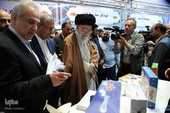 بازدید رهبر انقلاب از نمایشگاه کالای ایرانی