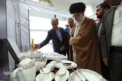 بازدید رهبر انقلاب از نمایشگاه کالای ایرانی