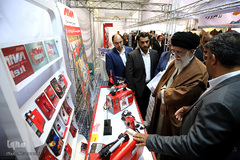 بازدید رهبر انقلاب از نمایشگاه کالای ایرانی