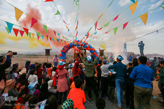 جشن میلاد امام زمان(عج) در پشت کوه های تهران