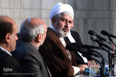 همایش «نقد روش‎شناسی تاریخ نگاری انقلاب اسلامی»