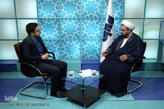 
بازدید حجت‌الاسلام والمسلمین حبیب رضا ارزانی، دبیر ستاد عالی کانونهای فرهنگی و هنری کشور ازتحریریه ایکنا