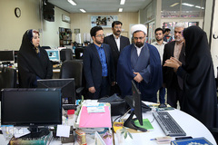 
بازدید حجت‌الاسلام والمسلمین حبیب رضا ارزانی، دبیر ستاد عالی کانونهای فرهنگی و هنری مساجد کشور از تحریریه ایکنا