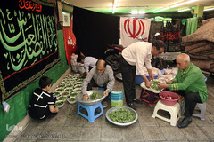 سفره افطاری هیئت حضرت ابوالفضل(ع) بلوار ابوذر تهران
