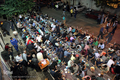 سفره افطاری هیئت حضرت ابوالفضل(ع) بلوار ابوذر تهران