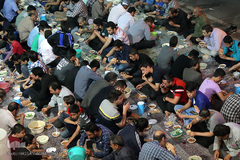 سفره افطاری هیئت حضرت ابوالفضل(ع) بلوار ابوذر تهران