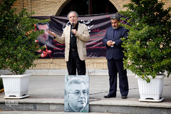 کاظم احمدزاده در تشییع پیکر سید مصطفی موسوی