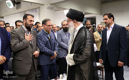 دیدار جمعی از شاعران و اهالی فرهنگ و ادب با رهبر انقلاب