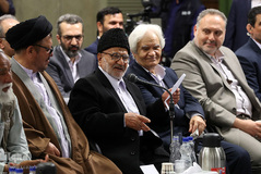 دیدار جمعی از شاعران و اهالی فرهنگ و ادب با رهبر انقلاب