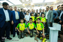 بازدید وزیر ورزش و جوانان از نمایشگاه قرآن