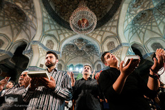 احیا شب نوزدهم ماه مبارک رمضان در حرم سیدالکریم(ع)