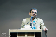 احسان قاضی زاده هاشمی سخنگوی فراکسیون حقوق بسر در مجلس شورای اسلامی