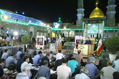 محفل قرآنی در جوار سید‌الکریم(ع)