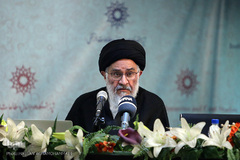  آیت‌الله سیدمصطفی محقق داماد، استاد دانشکده حقوق دانشگاه شهید بهشتی
