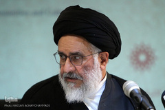  آیت‌الله سیدمصطفی محقق داماد، استاد دانشکده حقوق دانشگاه شهید بهشتی
