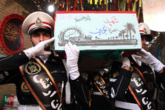 زیارت پیکرهای مطهر و تازه تفحص شده ۱۳۵شهید گمنام دفاع مقدس در معراج الشهدای تهران