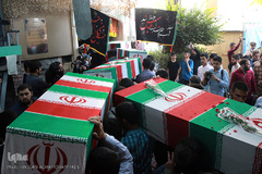 زیارت پیکرهای مطهر و تازه تفحص شده ۱۳۵شهید گمنام دفاع مقدس در معراج الشهدای تهران