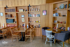 فضای داخلی کافی شاپ طهرون مرکز دایرةالمعارف بزرگ اسلامی