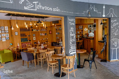 فضای داخلی کافی شاپ طهرون مرکز دایرةالمعارف بزرگ اسلامی