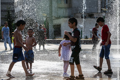 ز غوغای جهان فارغ