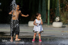 ز غوغای جهان فارغ