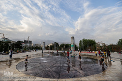 ز غوغای جهان فارغ