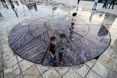 ز غوغای جهان فارغ