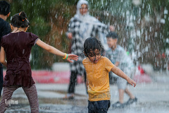 ز غوغای جهان فارغ