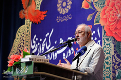 علیرضا مختارپور در اختتامیه هشتمین دوره جشنواره کتابخوانی رضوی