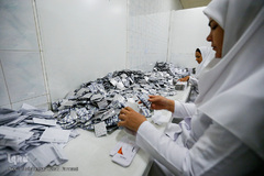 از تولید تا عرضه ای محصولات کارخانجات هلال احمر