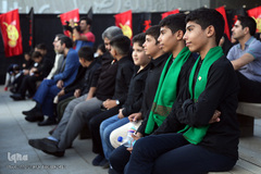 مراسم اهتزاز پرچم ۱۰۰۰متری یاحسین (ع) در بوستان طالقانی مجموعه فرهنگی عباس آباد