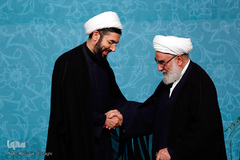 حجت‌الاسلام محمدی گلپایگانی، رییس دفتر مقام معظم رهبری و حجت‌الاسلام  مصطفی رستمی، رئیس جدید نهاد نمایندگی مقام معظم رهبری در دانشگاه‌ها