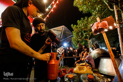 آیین مشعل گردانی عراقی ها در شب عاشورای حسینی