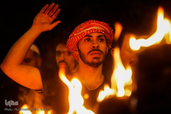 آیین مشعل گردانی عراقی ها در شب عاشورای حسینی