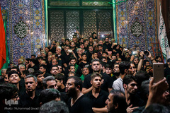 آیین مشعل گردانی عراقی ها در شب عاشورای حسینی