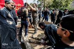 آیین عاشورایی «گِل مالی» لرستانی های مقیم تهران
