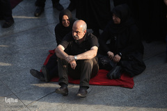 مراسم خیمه سوزان عصر عاشورا در میدان امام حسین(ع) تهران