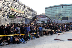 مراسم خیمه سوزان عصر عاشورا در میدان امام حسین(ع) تهران