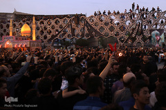 مراسم خیمه سوزان عصر عاشورا در میدان امام حسین(ع) تهران