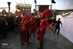 مراسم خیمه سوزان عصر عاشورا در میدان امام حسین(ع) تهران