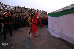 مراسم خیمه سوزان عصر عاشورا در میدان امام حسین(ع) تهران